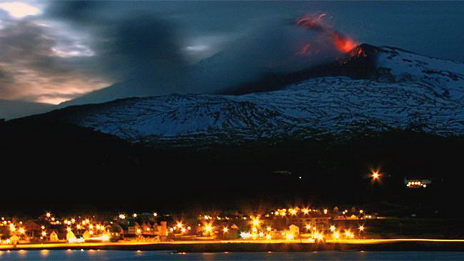 Núi lửa Copahue đe dọa “bùng nổ”, Chile báo động đỏ Núi lửa Copahue đe dọa “bùng nổ”, Chile báo động đỏ