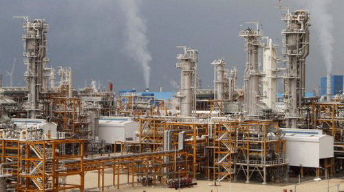 Iran dọa cắt hợp đồng khai thác dầu với Trung Quốc Iran dọa cắt hợp đồng khai thác dầu với Trung Quốc