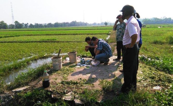 An-rau-muong-tuoi-nhot-thai-bi-benh-gi-1.jpg