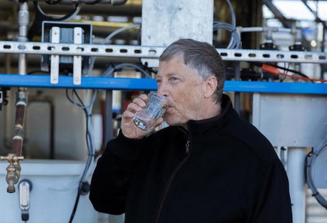 Bill_Gates_1508__Water.jpg
