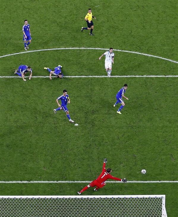 Messi_goal_1.jpg