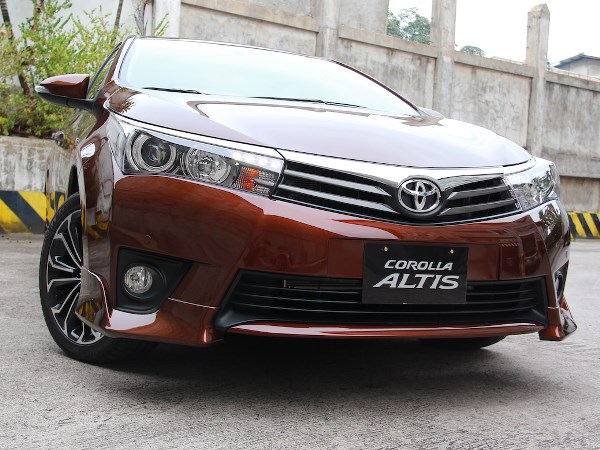 ToyotaCorolla_6.jpg