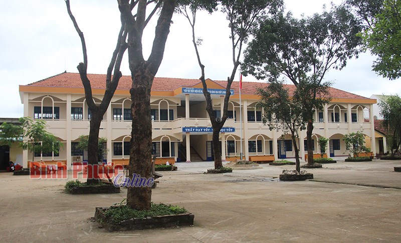 Phước Long đầu tư 18 tỷ đồng cho năm học mới Phước Long đầu tư 18 tỷ đồng cho năm học mới