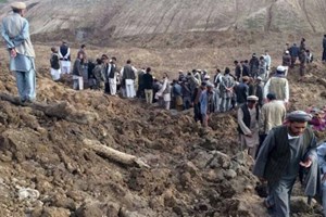 afghanistanlandslide12.jpg