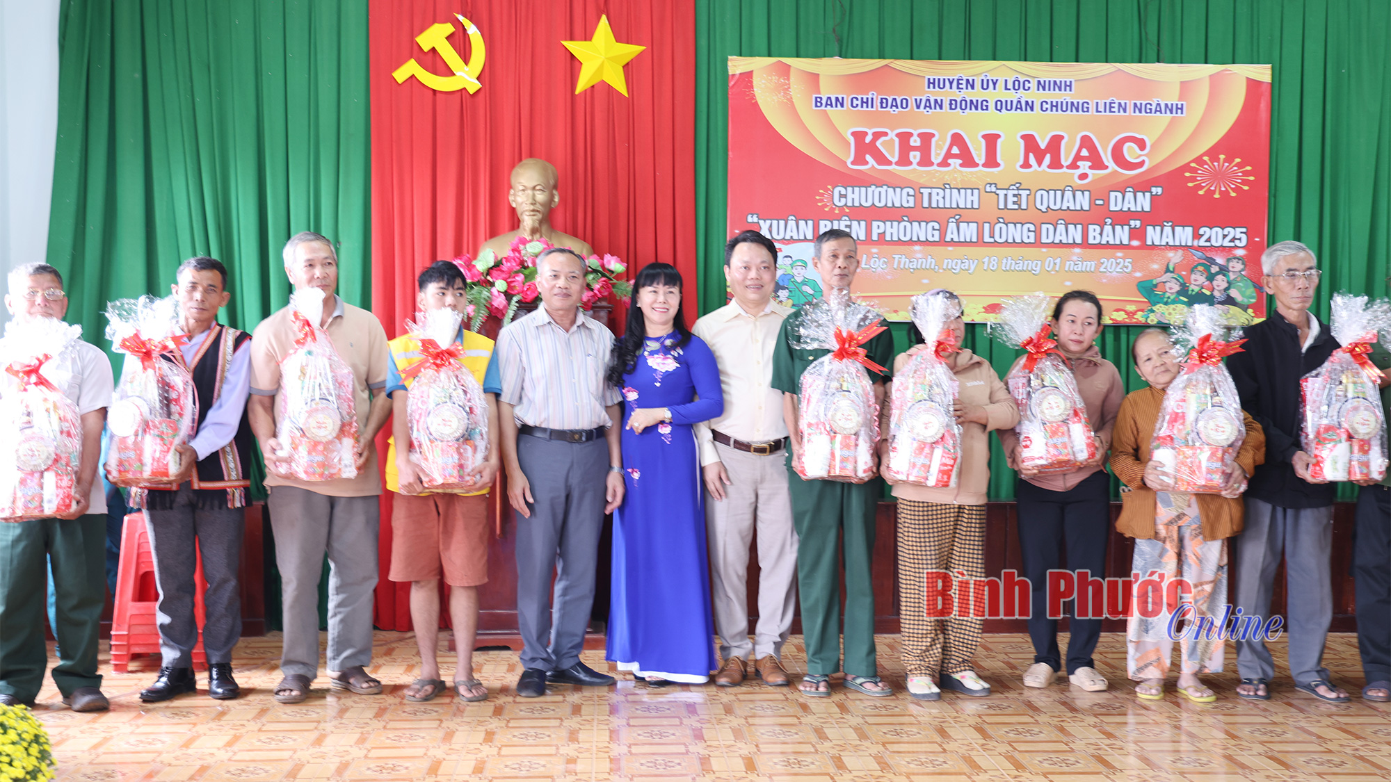 Ấm áp “Tết quân - dân” năm 2025 tại Lộc Ninh Ấm áp “Tết quân - dân” năm 2025 tại Lộc Ninh