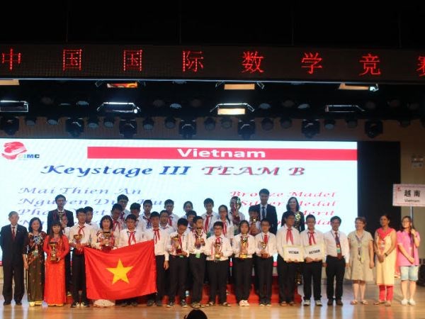 Việt Nam về nhất kỳ thi Toán học trẻ Quốc tế CIMC 2015 Việt Nam về nhất kỳ thi Toán học trẻ Quốc tế CIMC 2015
