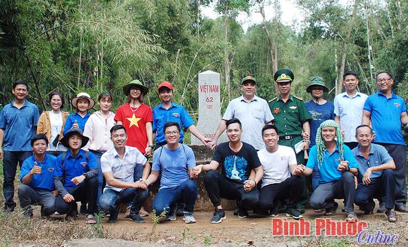 Thanh niên “Vì biên cương Tổ quốc” Thanh niên “Vì biên cương Tổ quốc”