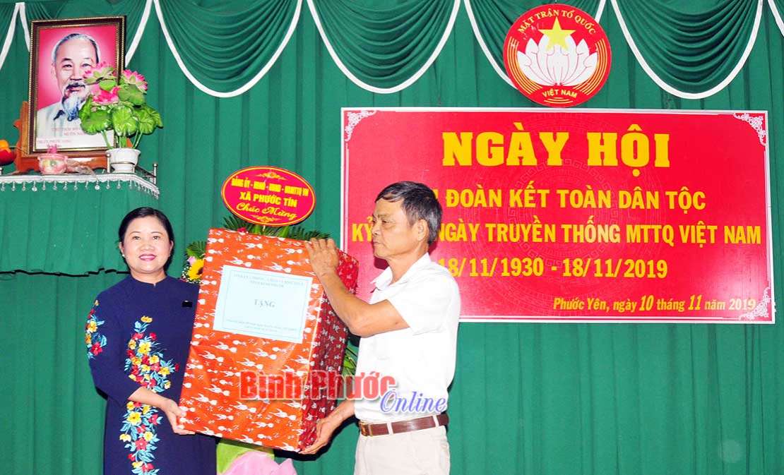 Tưng bừng Ngày hội đại đoàn kết toàn dân tộc Tưng bừng Ngày hội đại đoàn kết toàn dân tộc