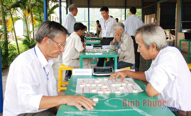 Hơn 400 người cao tuổi thi văn nghệ - thể thao
