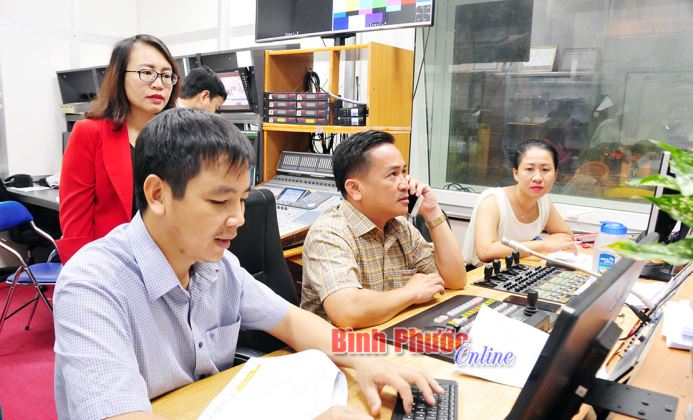 Vinh quang người làm báo Vinh quang người làm báo