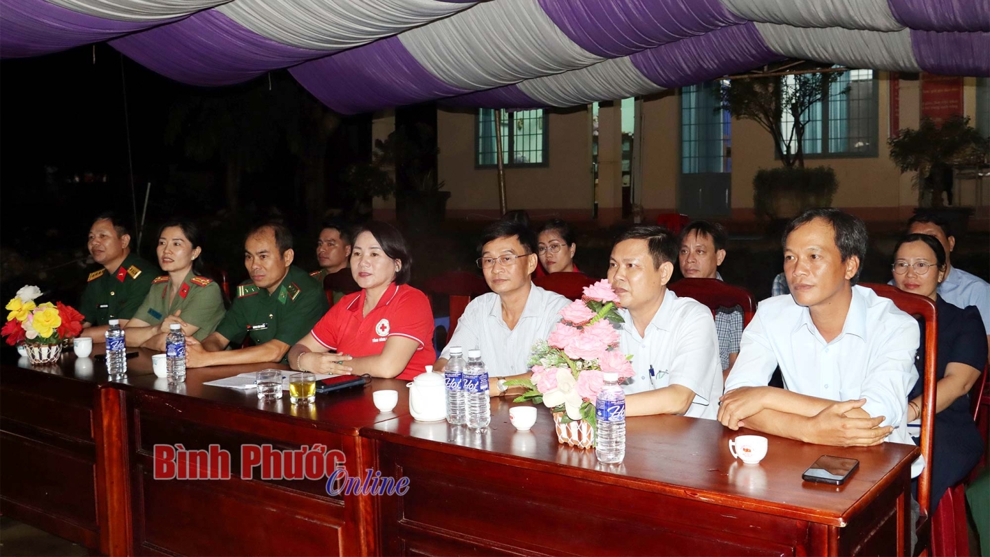 anh_13_21474714092024.jpg
