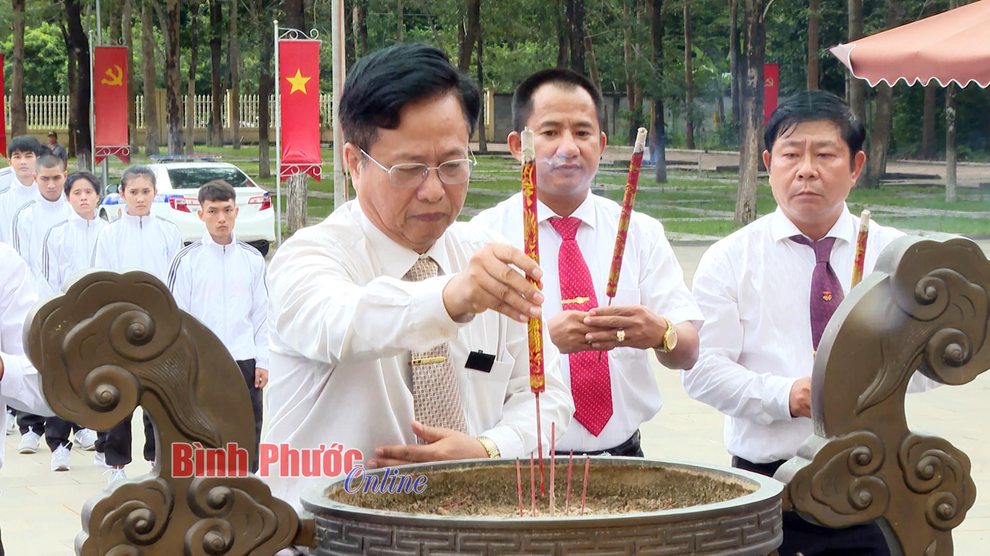 anh_2_13495424092022.jpg