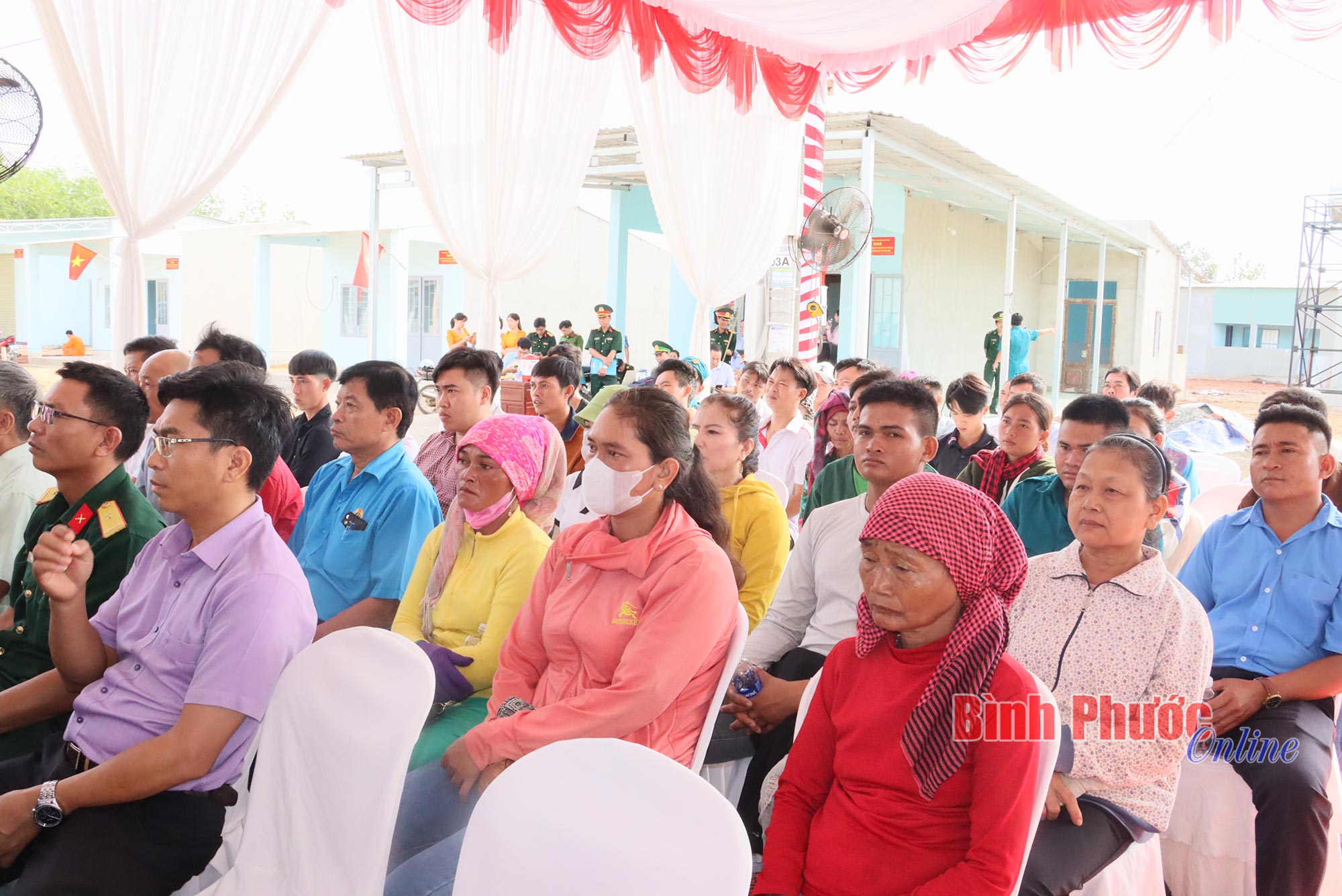 anh_2_14381703042024.jpg