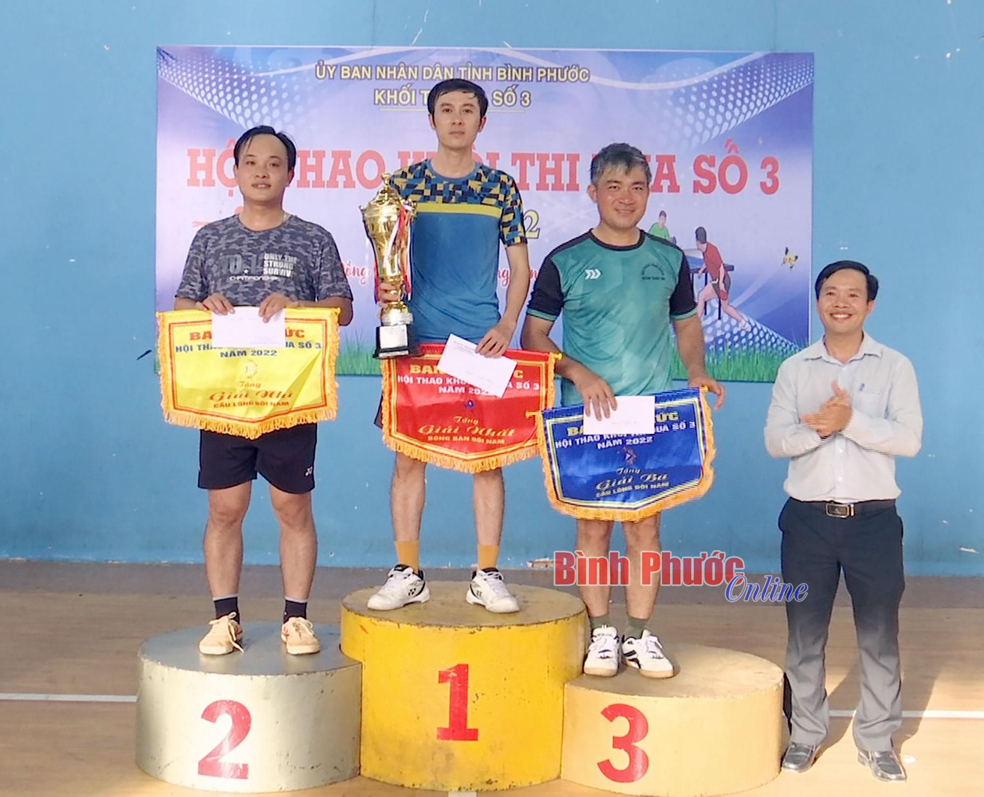 anh_4_1_19425431082022.jpg