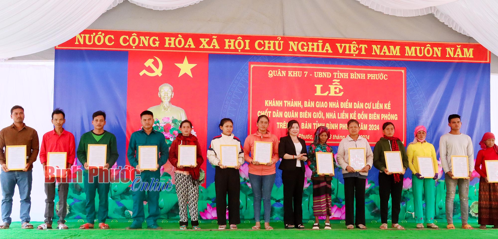 anh_5s_15130303042024.jpg