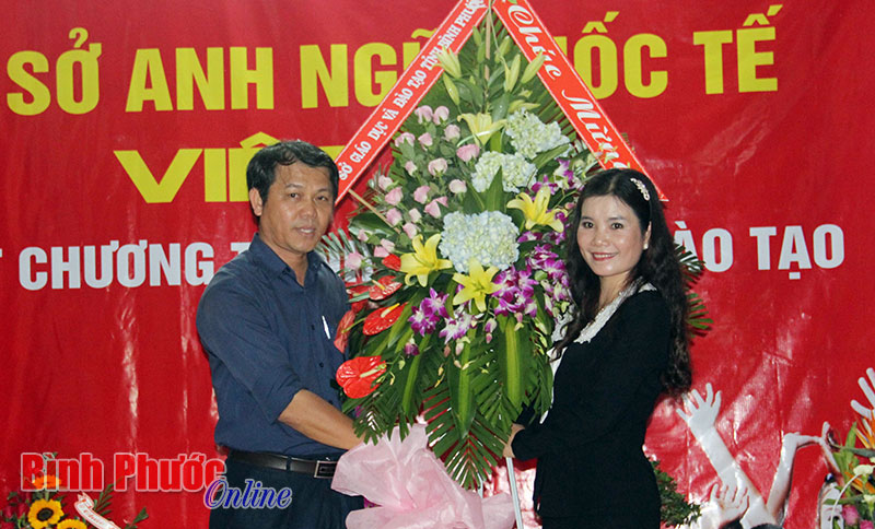 Khai trương cơ sở Anh ngữ quốc tế Việt Úc Khai trương cơ sở Anh ngữ quốc tế Việt Úc