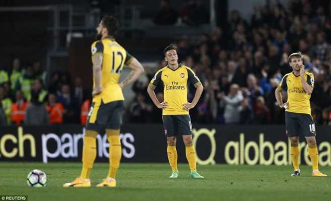 Arsenal trải qua chuỗi trận tệ hại nhất lịch sử kể từ năm 1929 Arsenal trải qua chuỗi trận tệ hại nhất lịch sử kể từ năm 1929