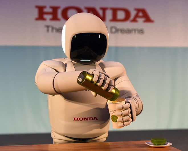 asimo218042014085636.jpg