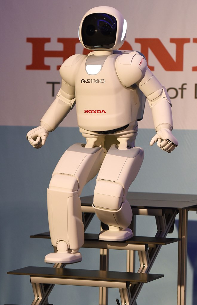 asimo318042014085637.jpg