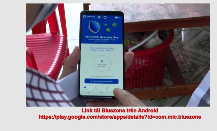 Bản tin Covid-19 ngày 11-8: Ứng dụng Bluezone mang lại lợi ích gì? Bản tin Covid-19 ngày 11-8: Ứng dụng Bluezone mang lại lợi ích gì?