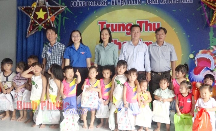 Chương trình “Trung thu cho em” năm 2020 hướng về cơ sở Chương trình “Trung thu cho em” năm 2020 hướng về cơ sở