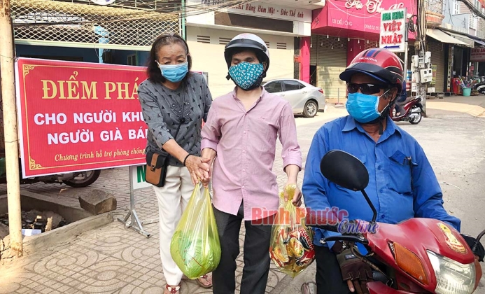 Lan tỏa tấm lòng cho đi