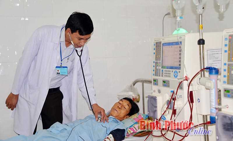 Bác sĩ Phan Văn Phòng vì sức khỏe cộng đồng Bác sĩ Phan Văn Phòng vì sức khỏe cộng đồng