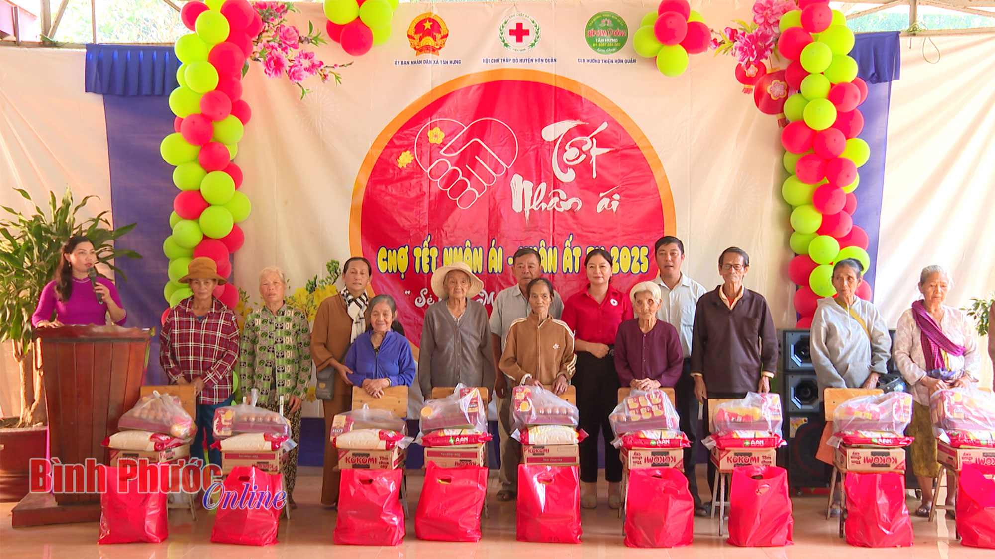 Bán yêu thương, mua nụ cười