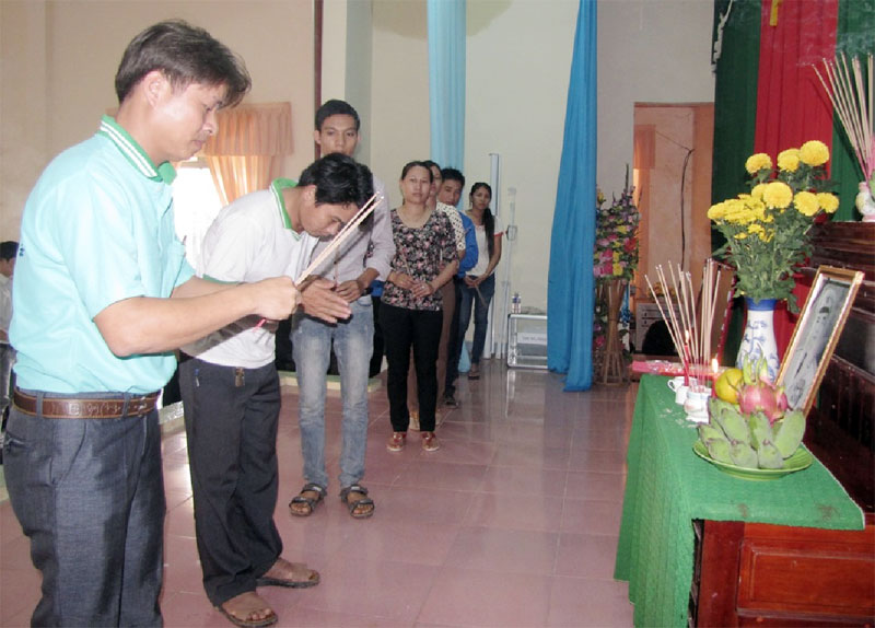 Xã Tân Lợi tổ chức lễ tang Đại tướng Võ Nguyên Giáp Xã Tân Lợi tổ chức lễ tang Đại tướng Võ Nguyên Giáp