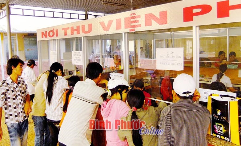 Bảo hiểm y tế san sẻ gánh nặng cộng đồng