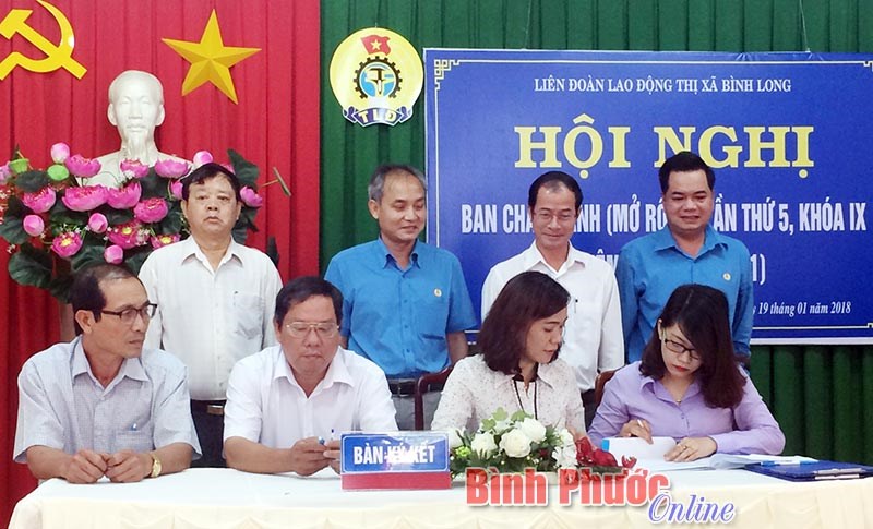 BÌNH LONG: Trên 90% người lao động được đóng BHYT, BHTN