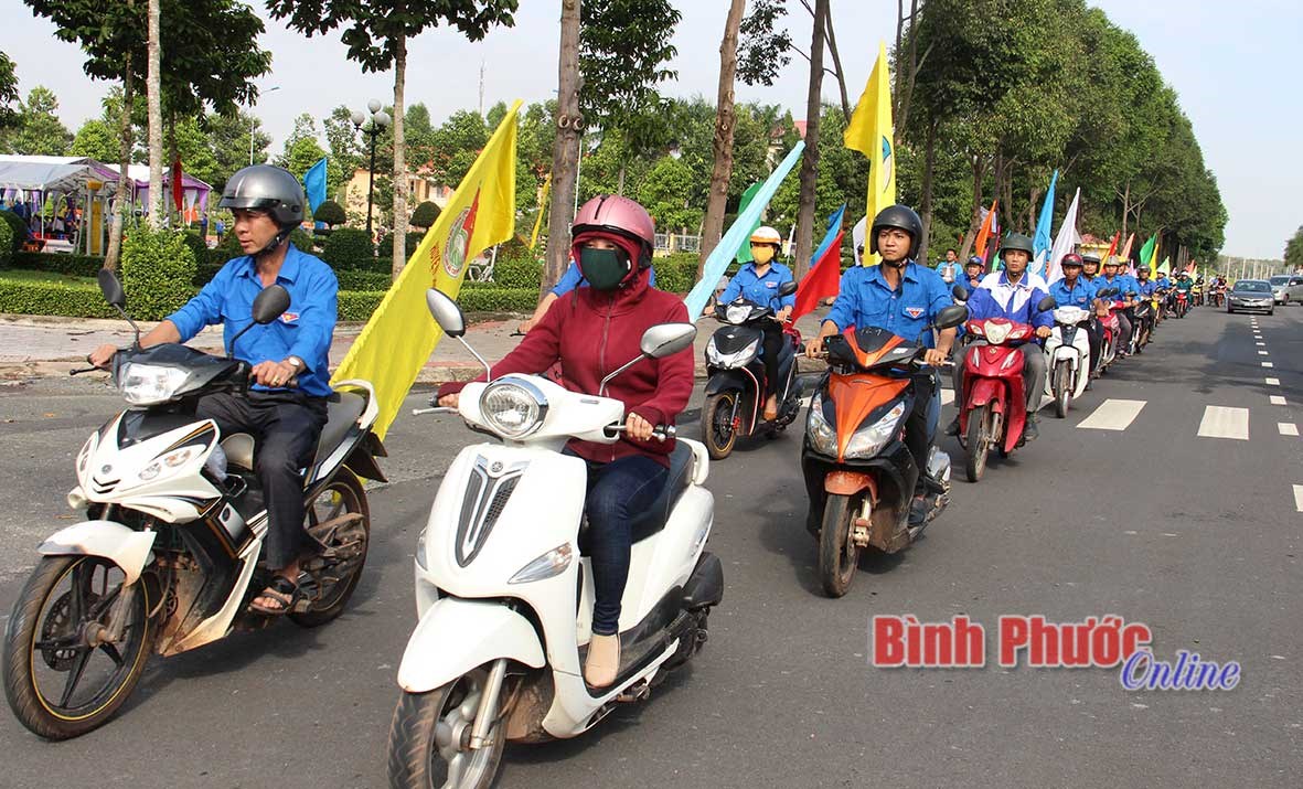 Đoàn viên thanh niên với văn hóa giao thông