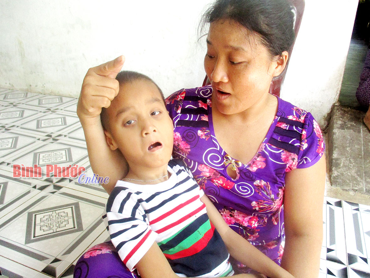 Em Hà Trung Hiếu rất cần giúp đỡ