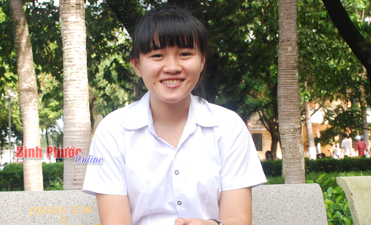 Cô học trò nghèo ước mơ trở thành bác sĩ Cô học trò nghèo ước mơ trở thành bác sĩ