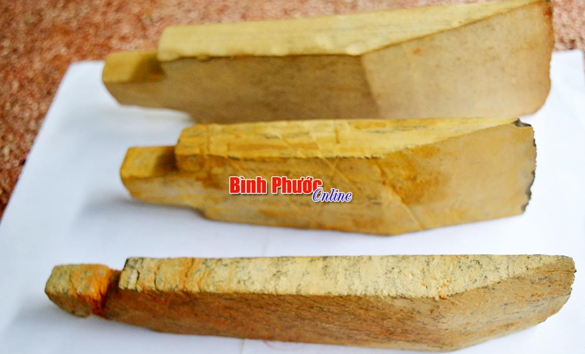 Phát hiện công cụ đá thời kỳ tiền sử ở Bù Đăng Phát hiện công cụ đá thời kỳ tiền sử ở Bù Đăng