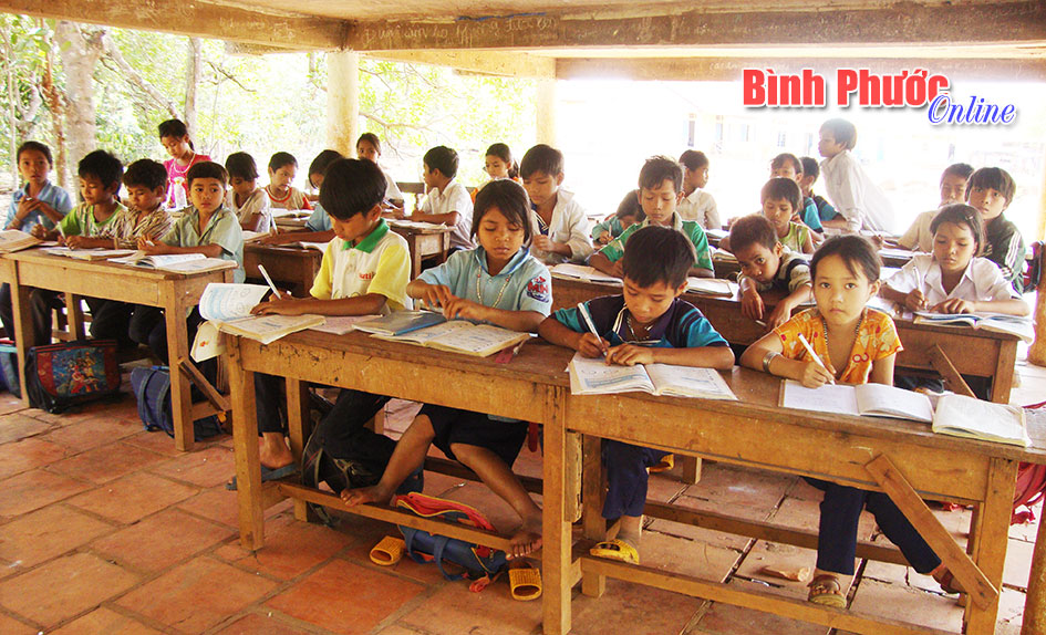 Bù Đăng khó hoàn thành thu BHYT học sinh Bù Đăng khó hoàn thành thu BHYT học sinh