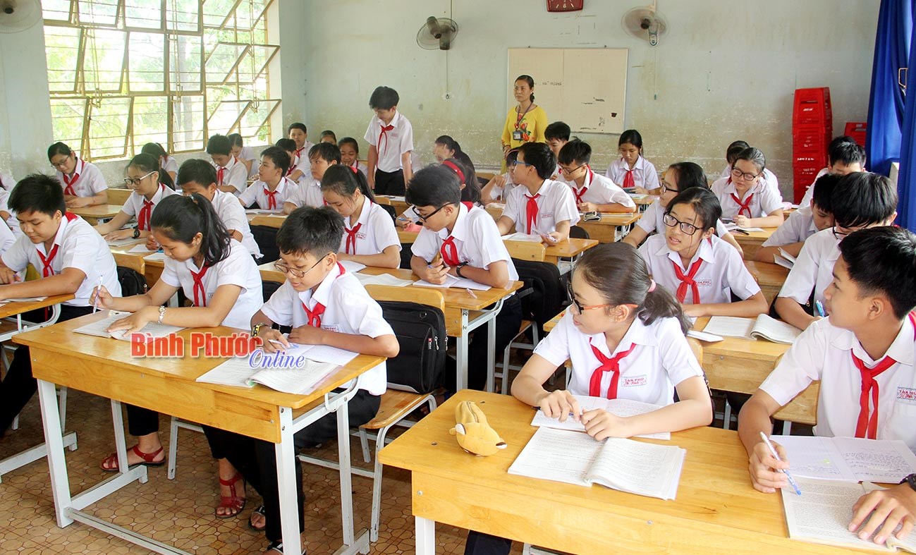 Quá tải ở Trường THCS Tân Phú