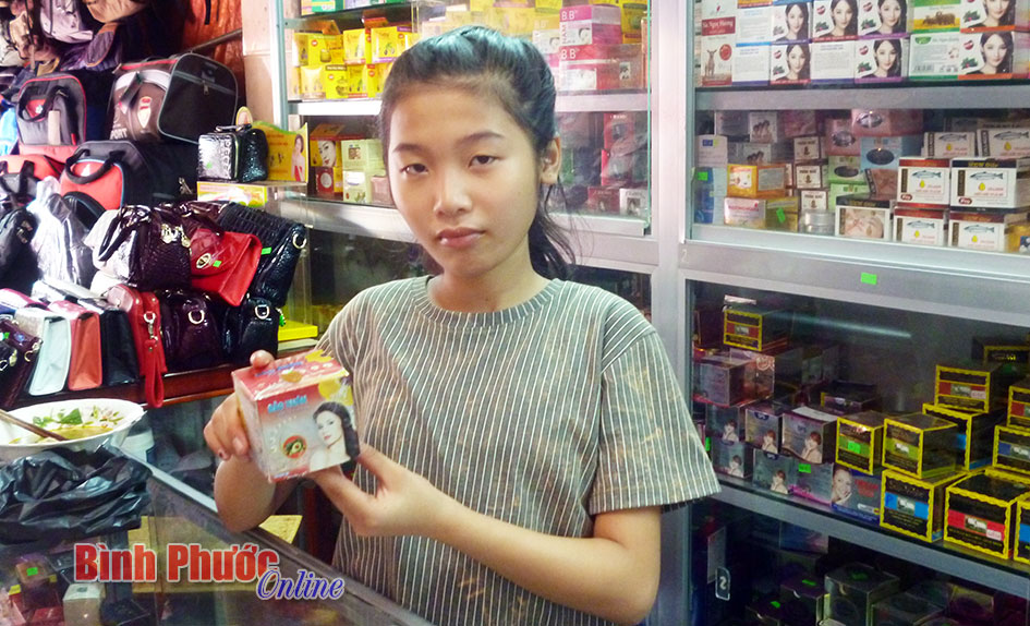 Cảnh giác với kem trắng “siêu tốc” Cảnh giác với kem trắng “siêu tốc”