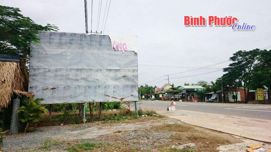 Ảnh phê bình ngày 18-11-2015
