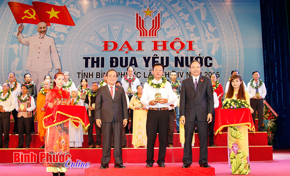 Tiêu chuẩn đạt danh hiệu “Chiến sĩ thi đua cơ sở” đối với nhà giáo