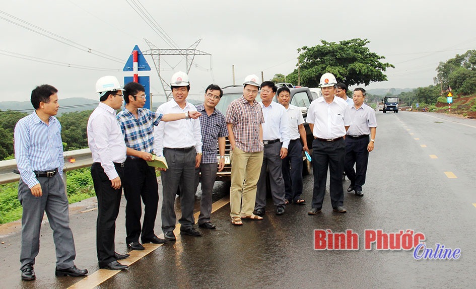 Dốc toàn lực sớm hoàn thiện đường Hồ Chí Minh đoạn Cây Chanh - Cầu 38