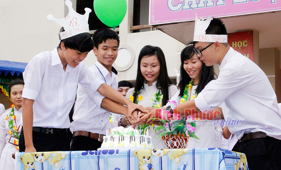 Choáng với lối sống buông thả của lứa tuổi học trò Choáng với lối sống buông thả của lứa tuổi học trò