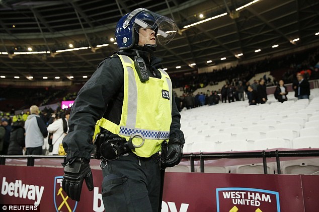 baoloanwesthamchelsea527102016103538.jpg