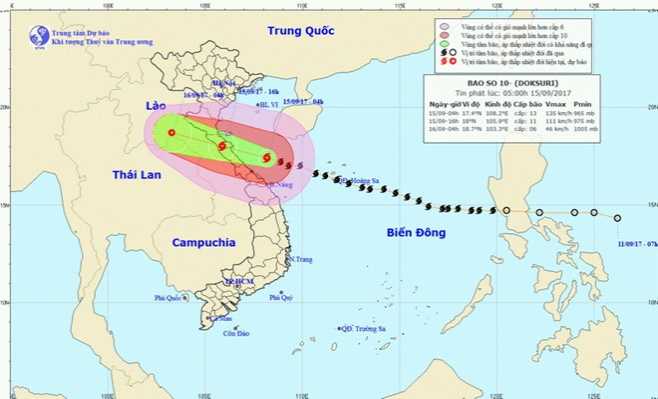 Trưa 15-9, bão số 10 đi vào đất liền các tỉnh từ Nghệ An đến Quảng Trị