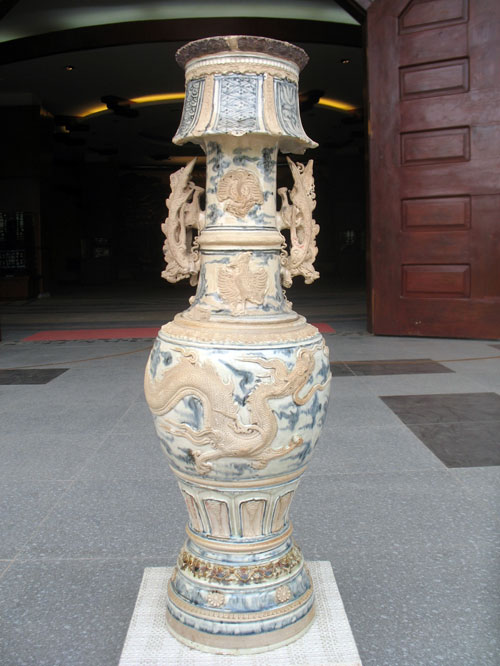 Bảo vật quốc gia - Chân đèn, lư hương thời Mạc