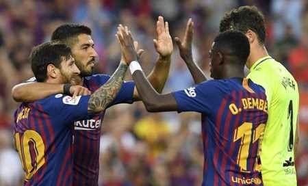 Barcelona thắng hủy diệt 8-2, chiếm ngôi đầu của Real Madrid
