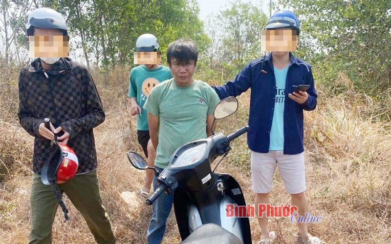 Bắt giữ đối tượng trộm cắp xe môtô