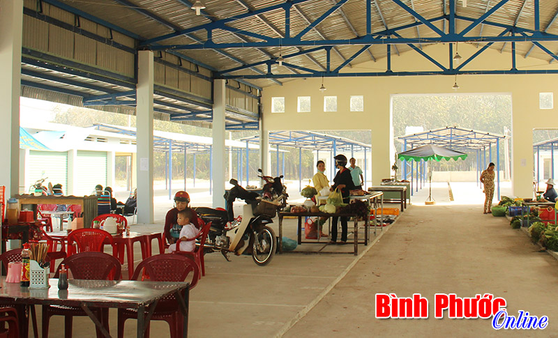 Bất cập chợ cũ, chợ mới ở Thành Tâm