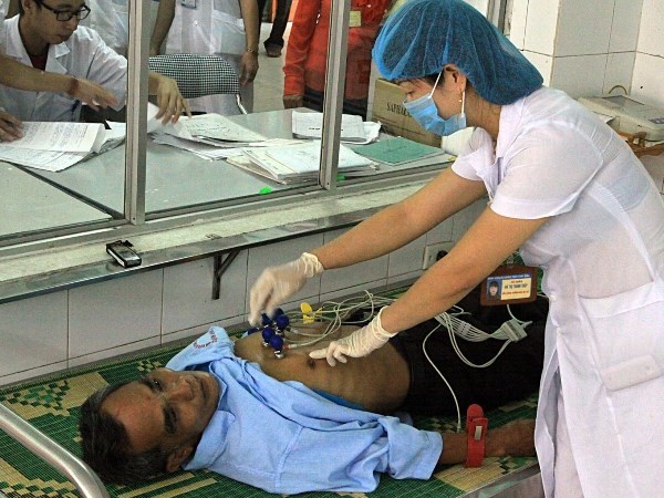 Xây mới 10 bệnh viện để giảm tình trạng quá tải Xây mới 10 bệnh viện để giảm tình trạng quá tải