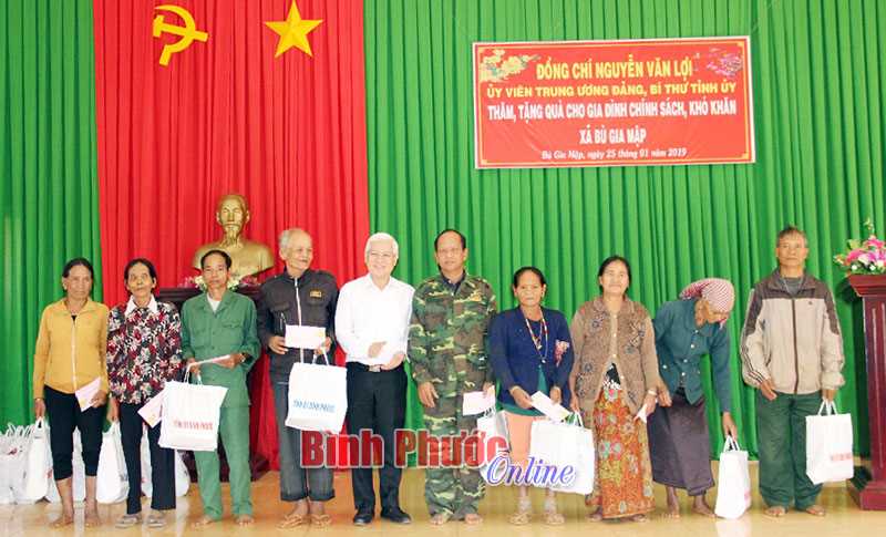 Bù Gia Mập: 16.922 phần quà tết tặng gia đình chính sách, khó khăn Bù Gia Mập: 16.922 phần quà tết tặng gia đình chính sách, khó khăn